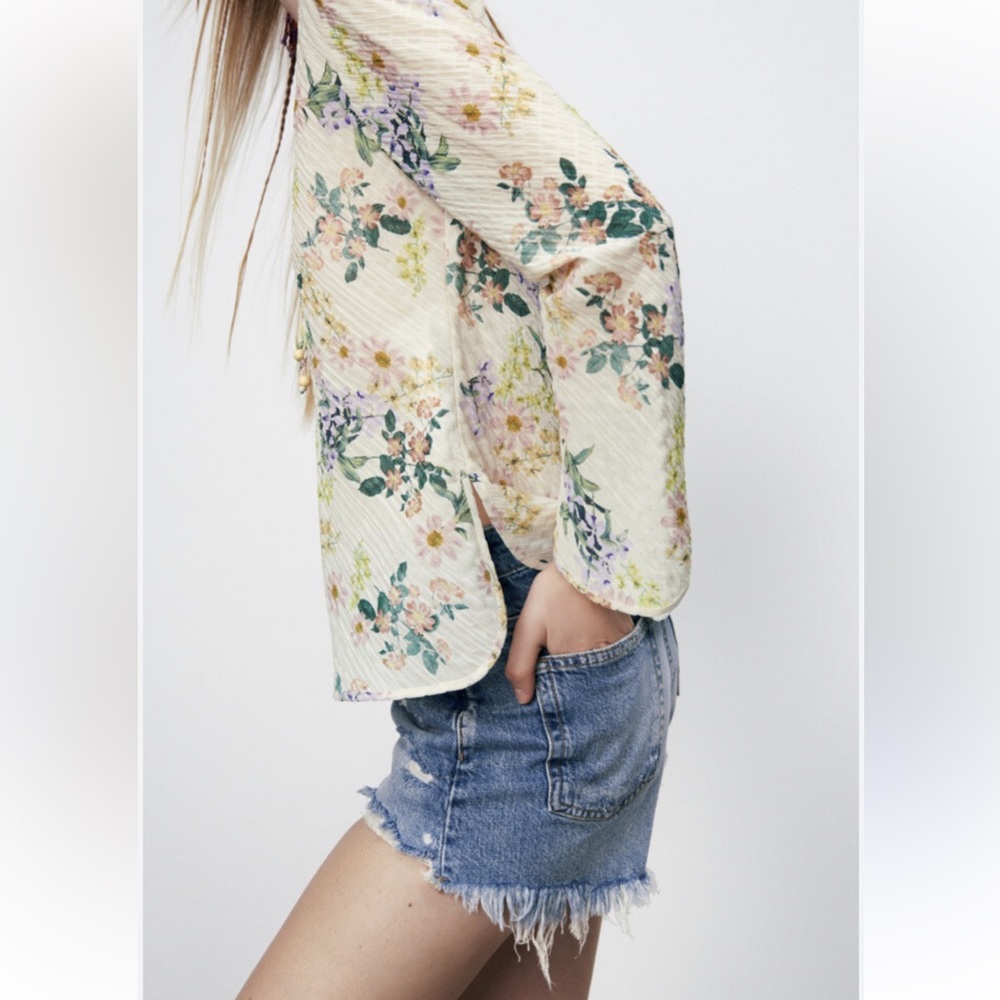 💫 Zara Floral Print Blouse 💫